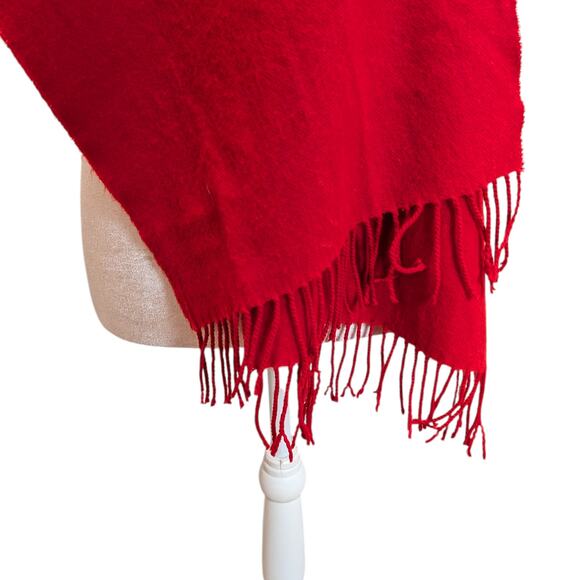 Made in Scotland 100% Cashmere Red Scarf Fringe Soft Winter Christmas Holiday - Picture 3 of 4